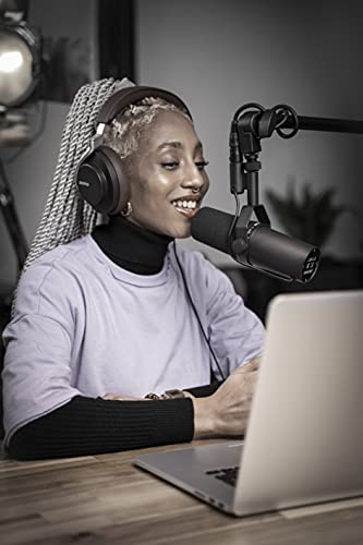 Shure SM7B Vocal Dynamic Microphone Broadcast, Podcast & Recording, XLR Studio Mic Music & Speech, Wide-Range Frequency, Warm & Smooth Sound, Rugged Construction, Detachable Windscreen - Black